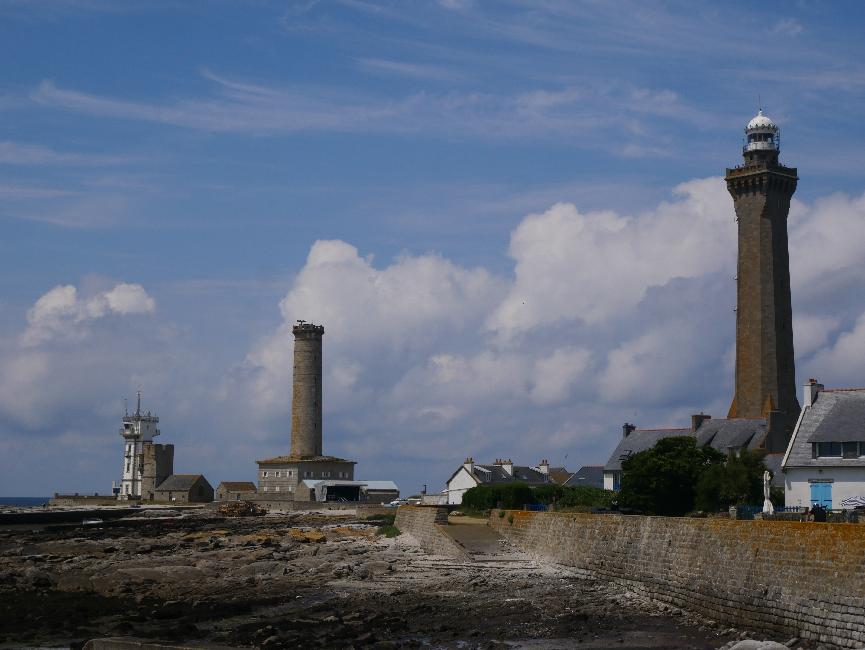 Penmarc'h ; le phare d'Eckmühl, le vieux phare et le sémaphore