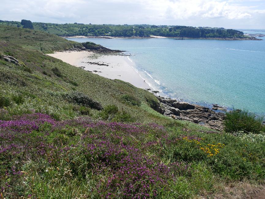 Plage de Mez an Aod et pointe Servel