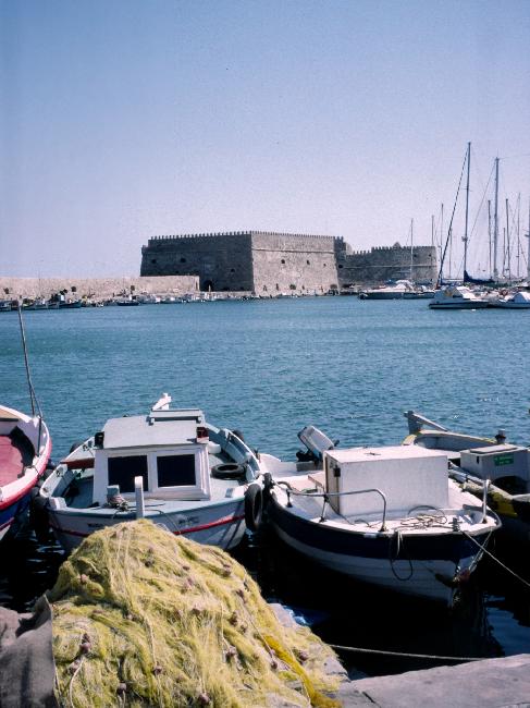 Port d'Heraklion : le fort Vénitien date du XVème siècle et participait à la défense contre la menace Turque