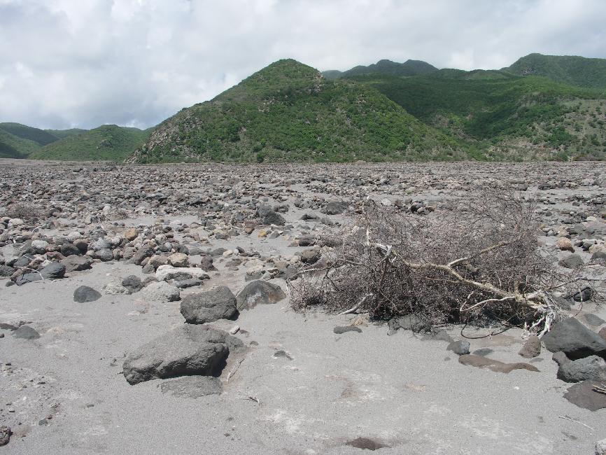 Marche en direction du volcan